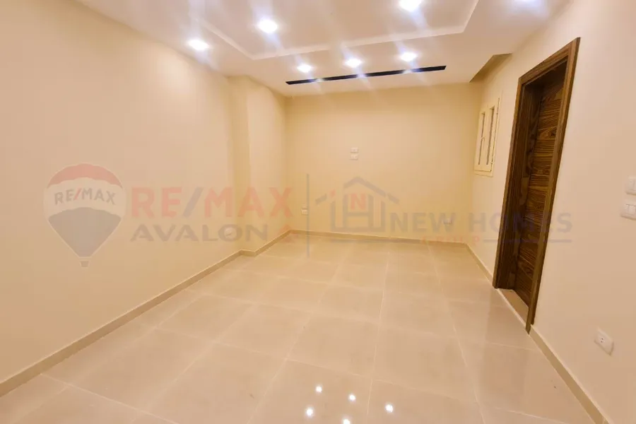 شقة للبيع 240 م بولكلي (ش وينجت)