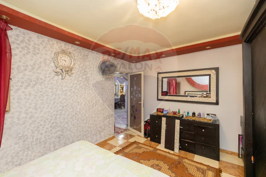 شقة للبيع 125 م ميامي (متفرع من ش جمال عبدالناصر)