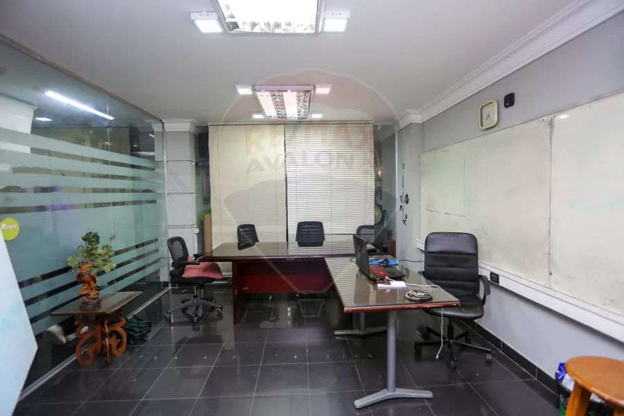 Administrative unit for sale 165 m Kafr Abdo (Steps from Smouha Club and Faisal Bank - Al-Furat Building)