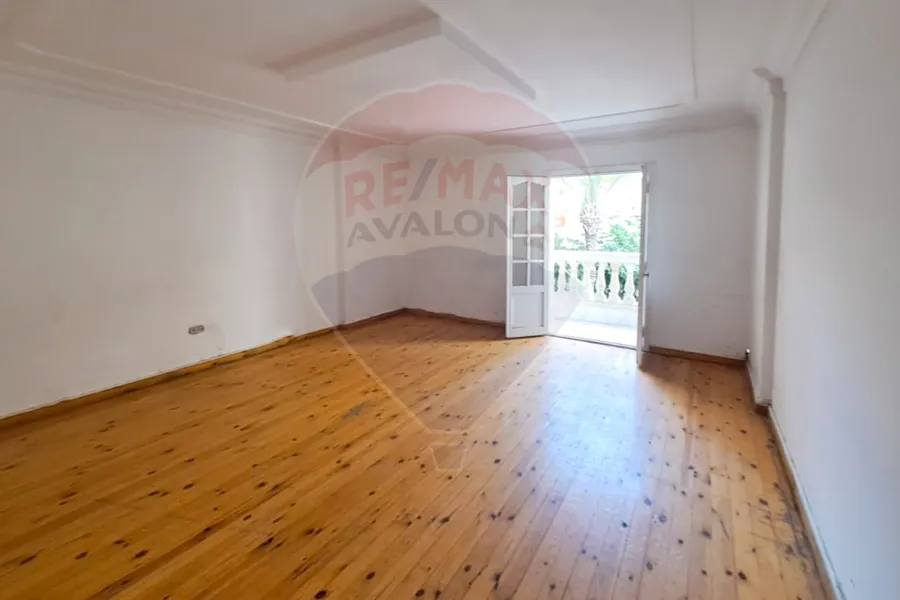 شقة للبيع 206 م جليم (بجوار قصر المجوهرات)