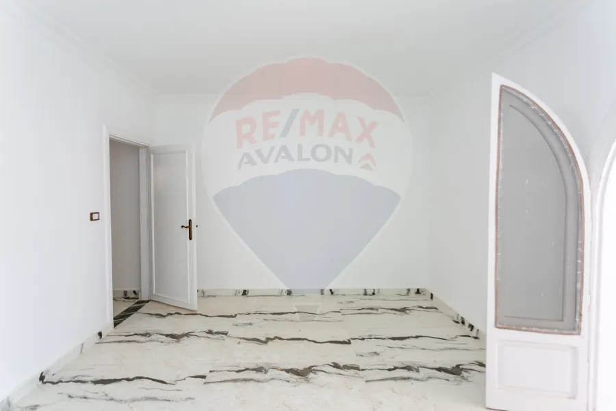 فيلا ستاند الون للبيع (قرطاج) 235 م