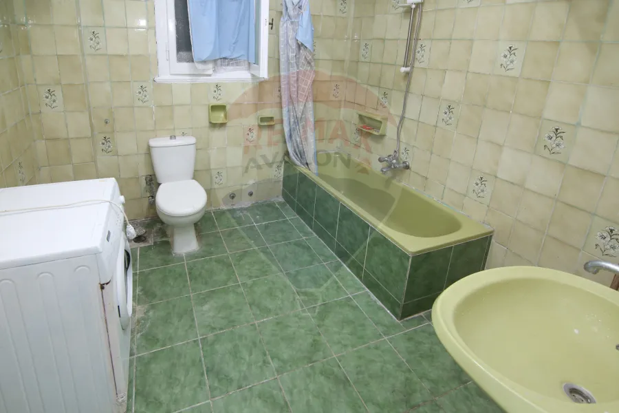 شقة للبيع 186 م كفر عبده (بجوار حديقة اللمبي)