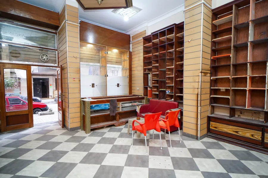 محل + صندرة للبيع 85 م سيدي بشر (ميدان محمد نجيب)