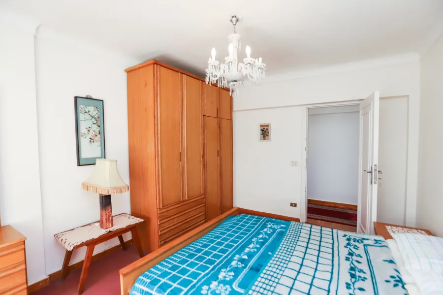 شقة للايجار مفروش 140 م ستانلى (على البحر مباشرة)