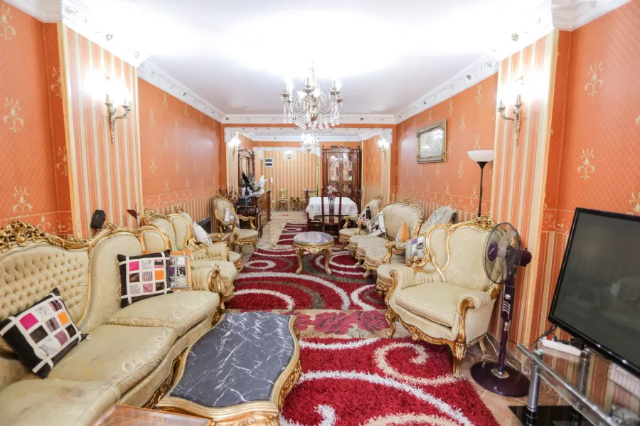 Apartment for sale 220m Miami - Front of Arab Academy