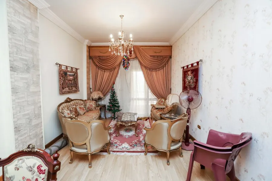 شقة للبيع 135م سيدي بشر بحري (متفرع من جمال عبد الناصر)