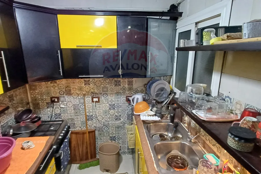 Apartment for sale 100 m Gleem (directly on the sea)