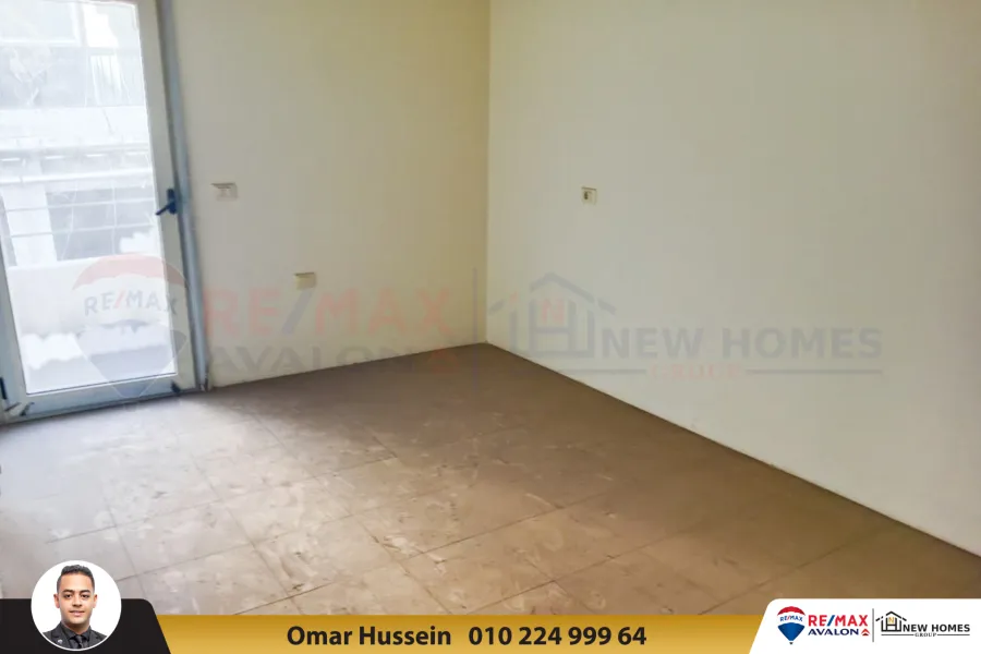 شقة للإيجار 268 م لوران (ش الأقبال الرئيسي)