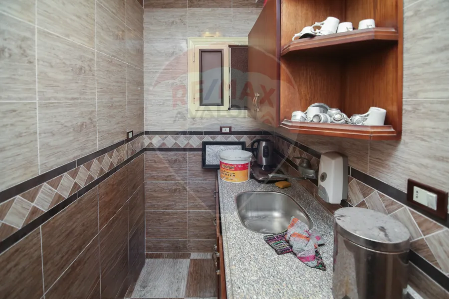 مقر اداري للبيع 85 م سبورتينج (ش الدلتا)