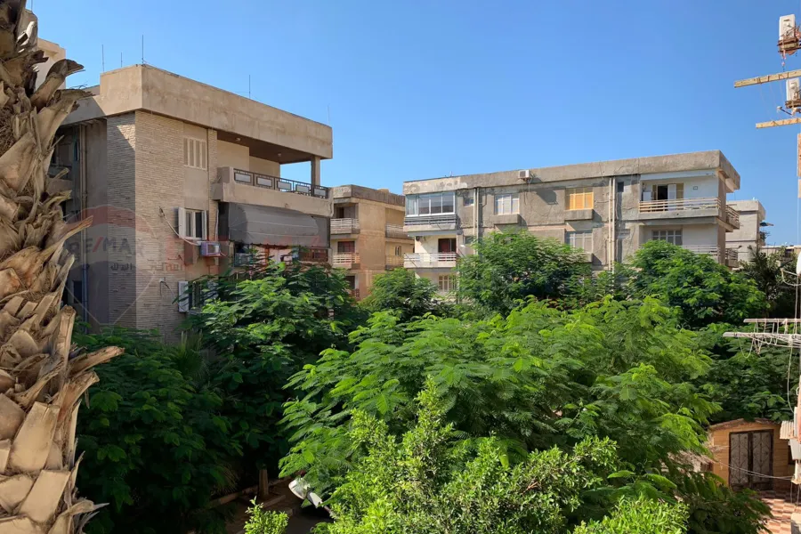 Apartment for sale 130 m Maamoura Beach (Sief Wanli St)