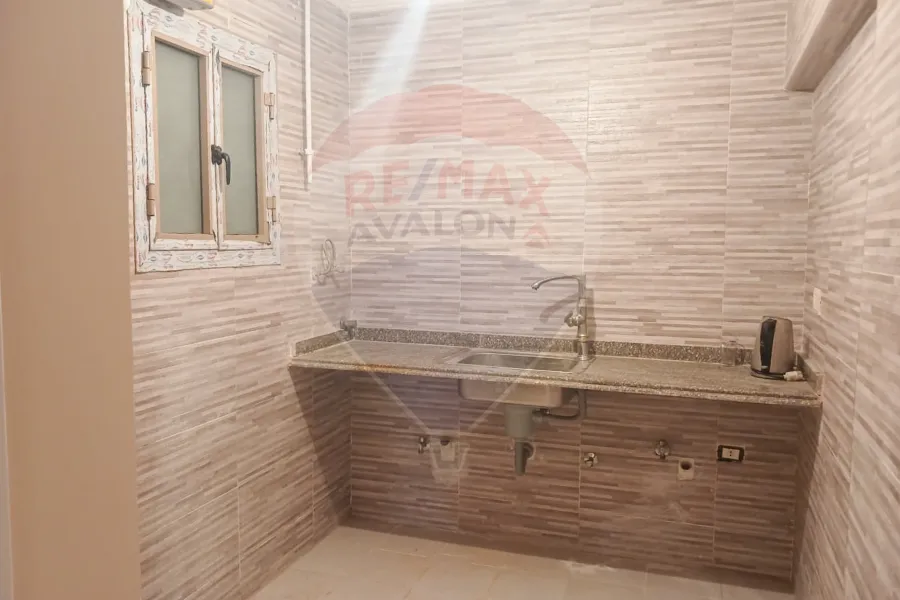 شقة للبيع 125 م سبورتينج (ش الاقصر)