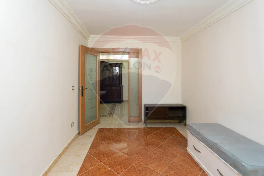 شقة للبيع 140 م السرايا (ش الطفولة السعيدة )