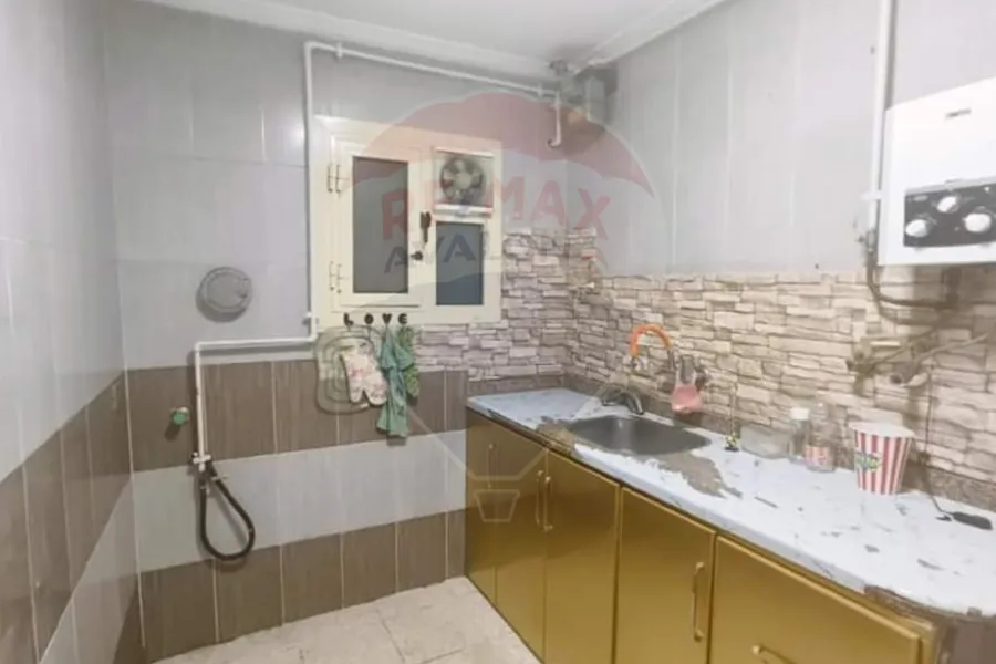 شقة للبيع 90 م محرم بك (مدينة الشباب)