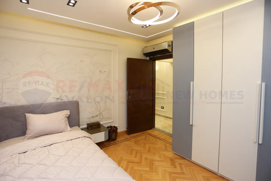 Apartment for sale 145 m Montazah (Royal Plaza Complex)