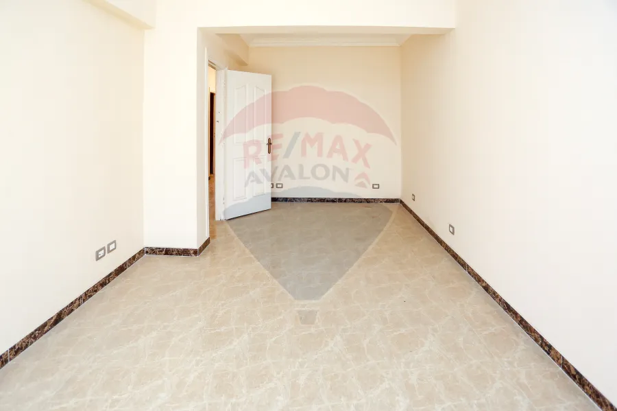 شقة دوبلكس للبيع 200 م سموحة (كوبرى 14 مايو)