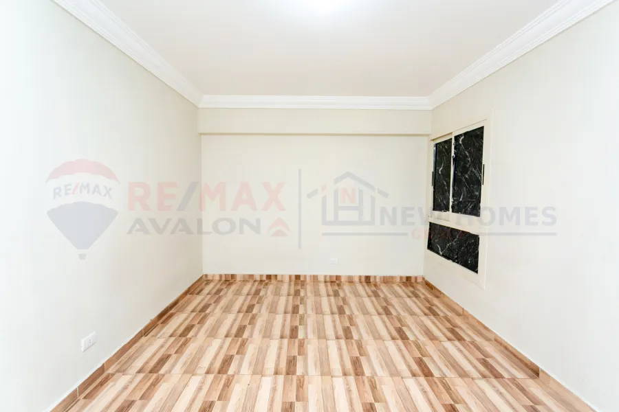 شقة للبيع 189 م سموحة (كومباوند الاتحادية)