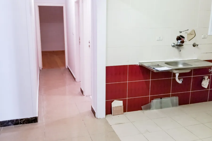 شقة للإيجار 170 م رشدي (متفرع من عبد الحميد العبادى)