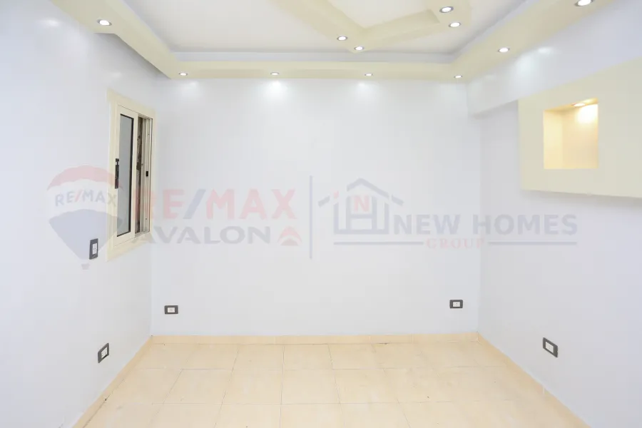 Apartment for sale 120 m Zizinia (Steps from Abu Qir St.)