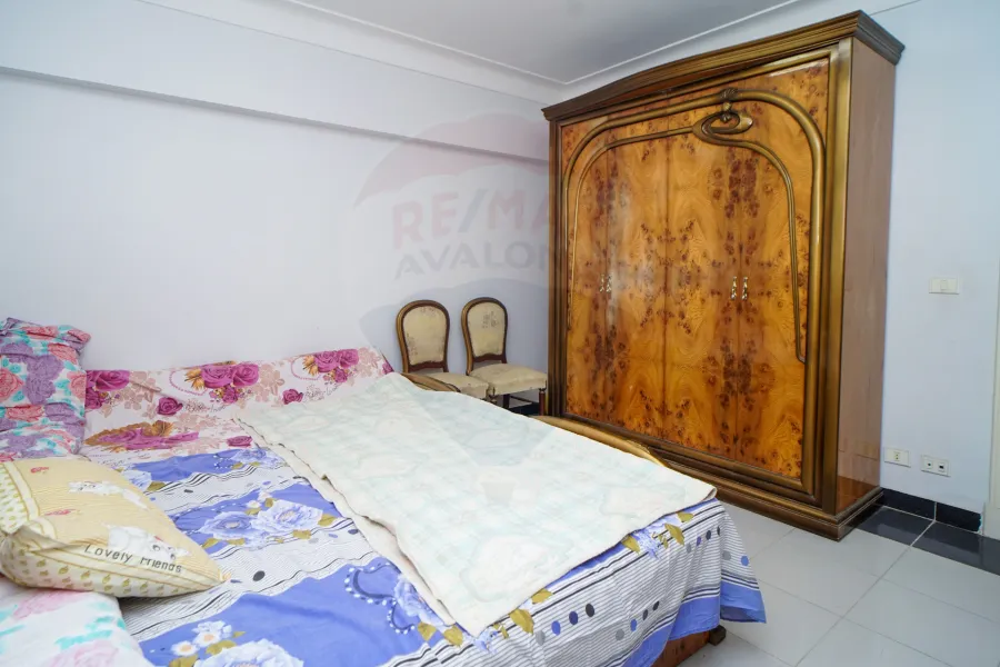 شقة للبيع 220 م المعمورة الشاطئ (عمارات امن الدوله)