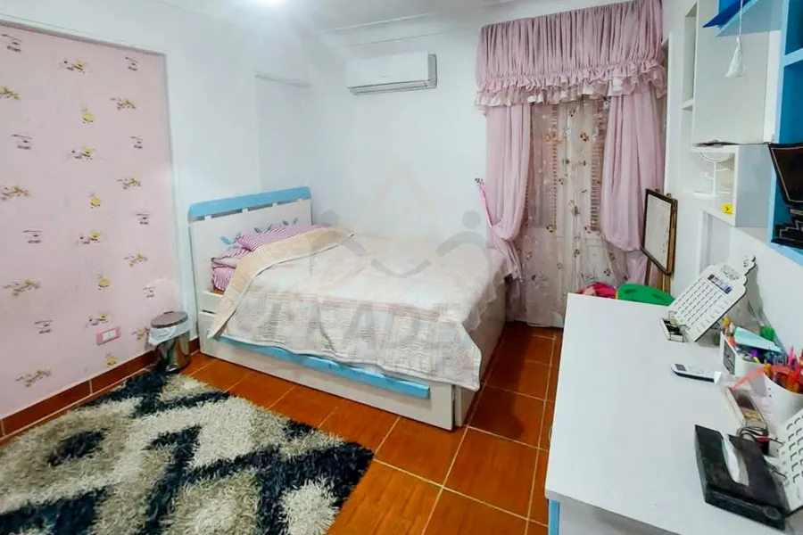 شقة للبيع 100 م سموحه (ش سيد فهمي)