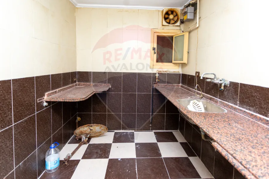 Apartment for sale 140 m Sidi Gaber (steps from Port Said Street)