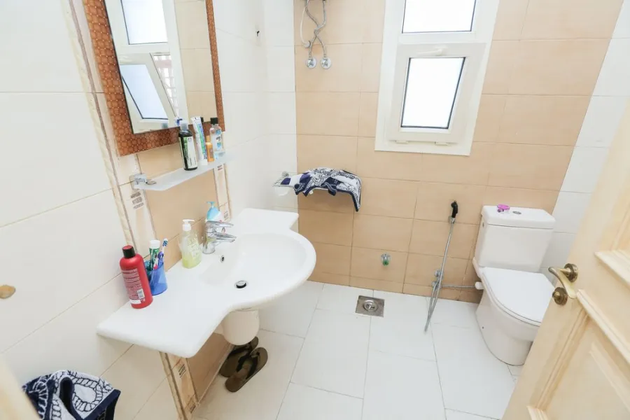 فيلا مستقلة فاخرة  2000م للبيع بلسان الوزراء