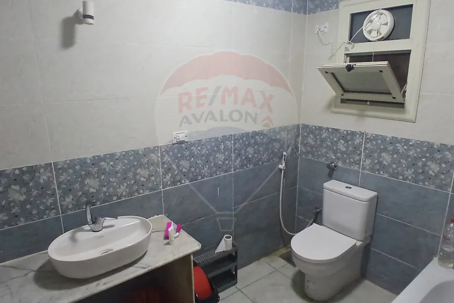 Apartment for sale 200 m Fleming (Mohamed Helmy Street)