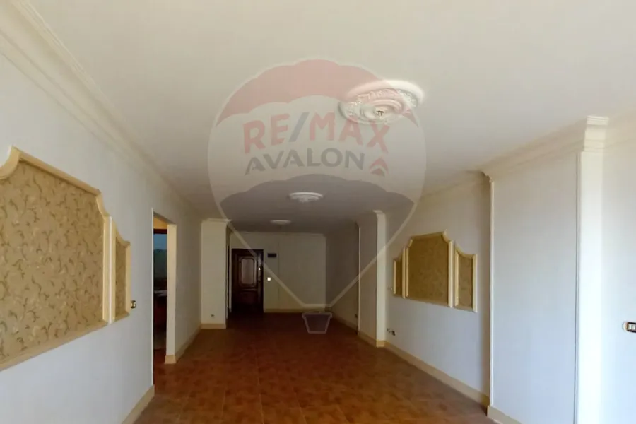 شقة للبيع 140 م كفر عبده (خطوات من ميدان سانت جيني)