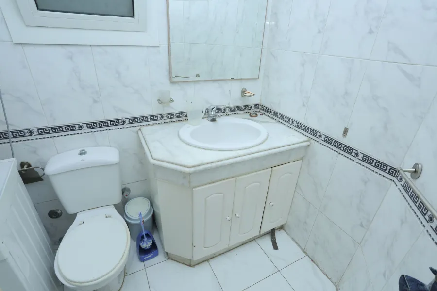 شقة للبيع 375م جناكليس- ش محمد صبرى باشا