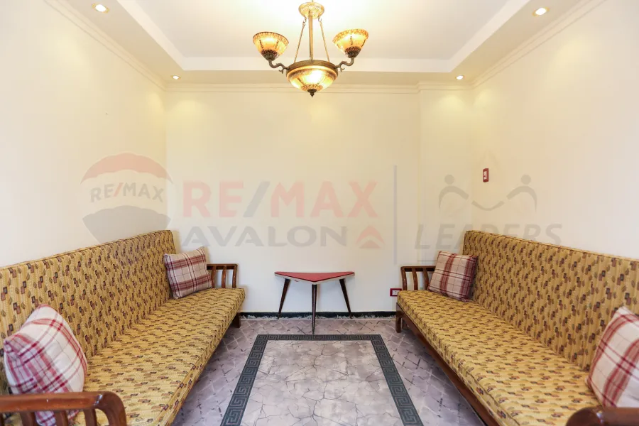 Apartment for sale 110 m Al-Maamoura Al-Shati (Al-Mashtal St. - Steps from the sea)