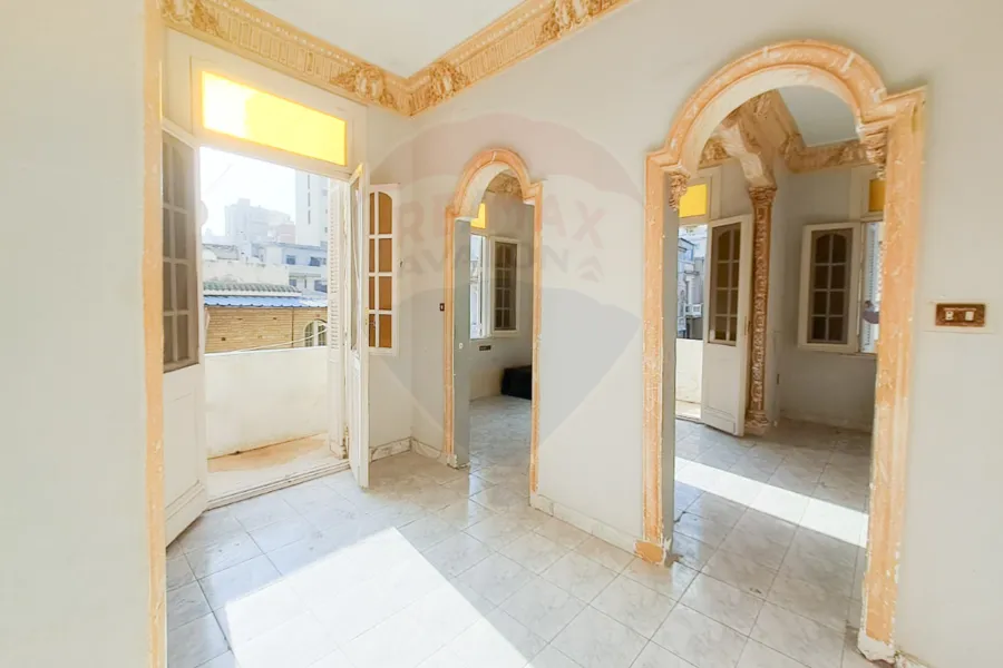 Apartment For Sale 100 m Bahary (Steps From The Sea)