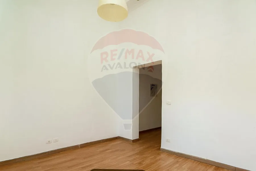 Twin house villa for sale 264 m King Mariout (Alex West)