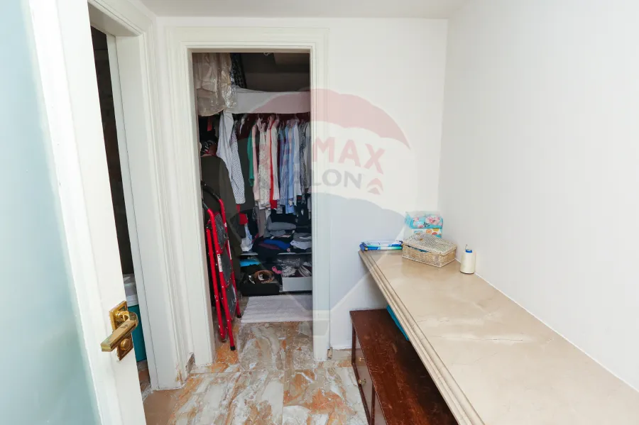 شقة للبيع  350 م كفر عبده (ميدان سانت چيني) -