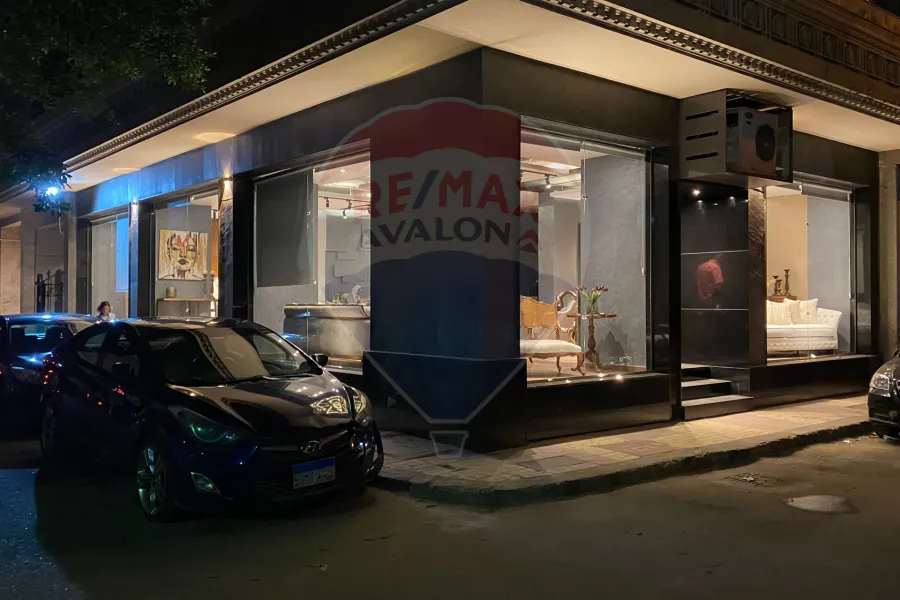 محل للبيع 170 م لوران (ثاني نمرة من ش أبو قير - عمارة براند)