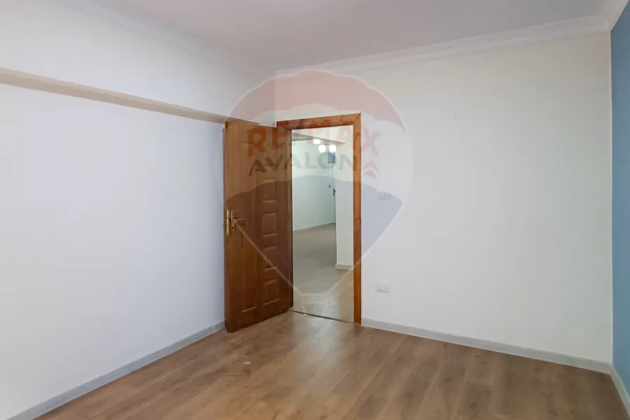 Apartment for sale 125 m El-Mandara (Gamal Abdel Naser st.)