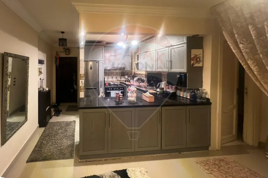 Apartment for sale 100 m Camp Caesar (Steps from the sea)