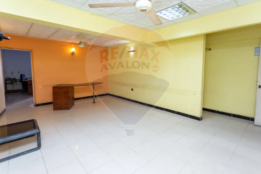 شقه للبيع 80 م جليم (ش الاذاعة)