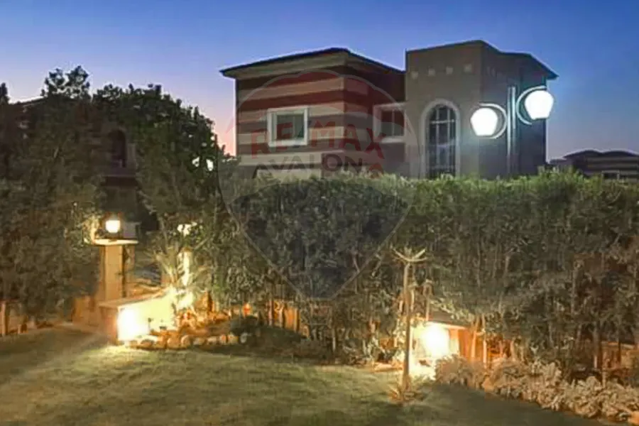 فيلا أستاند ألون للبيع الساحل الشمالي (قرية روزانا) 580 م