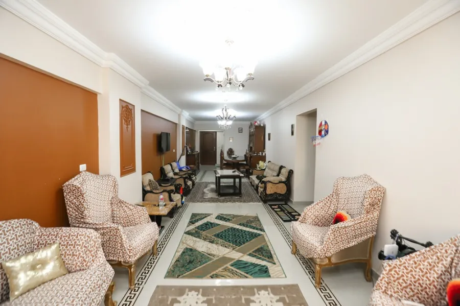 Apartment For Sale 175m El-Montaza (Green View Compound)