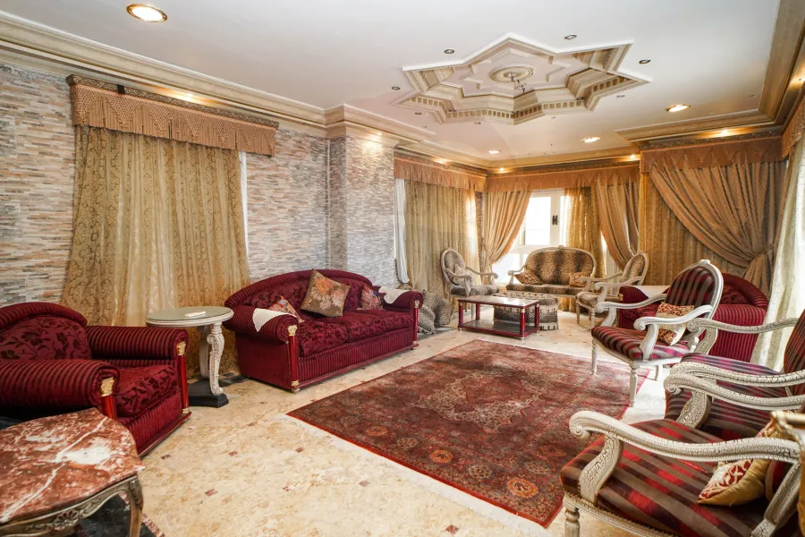 شقة للبيع 500 م لوران (ش شعراوي الرئيسي)