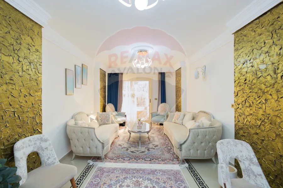 شقه للبيع  140 م سيدي بشر (تاني نمره من البحر )