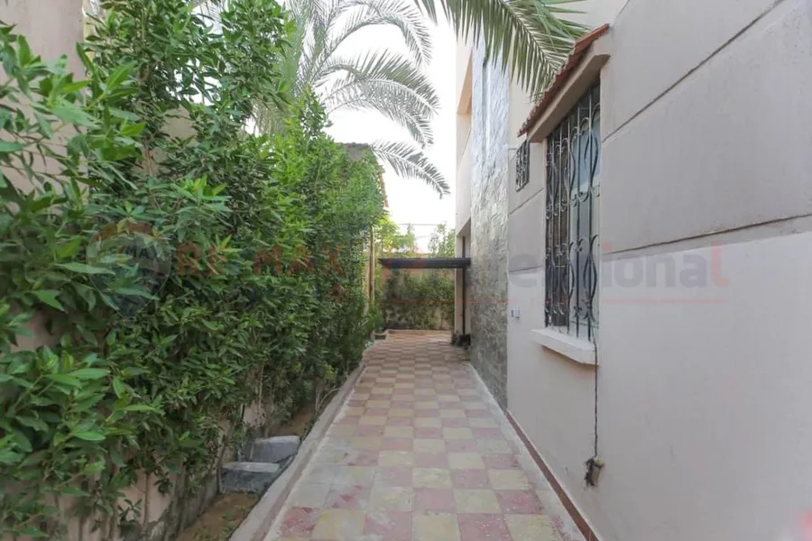 فيلا للبيع 470 م كينج مريوط (ش الهيلتون)