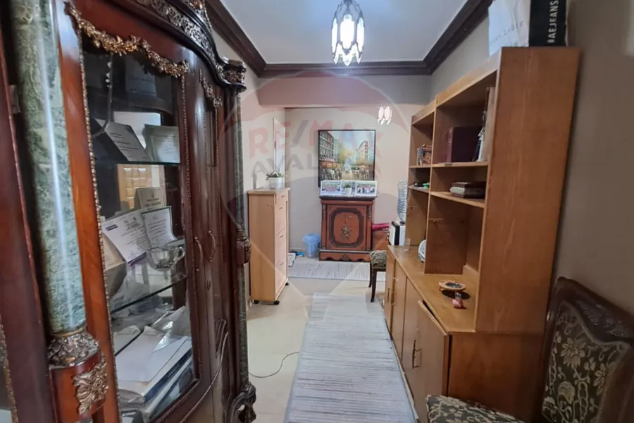 شقة للبيع 200 م مصطفي كامل (خطوات من كوبري كيروسيز سموحة)