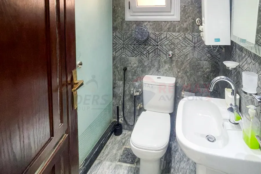Furnished apartment for rent 100 m Smouha (in front of Zahran Mall)