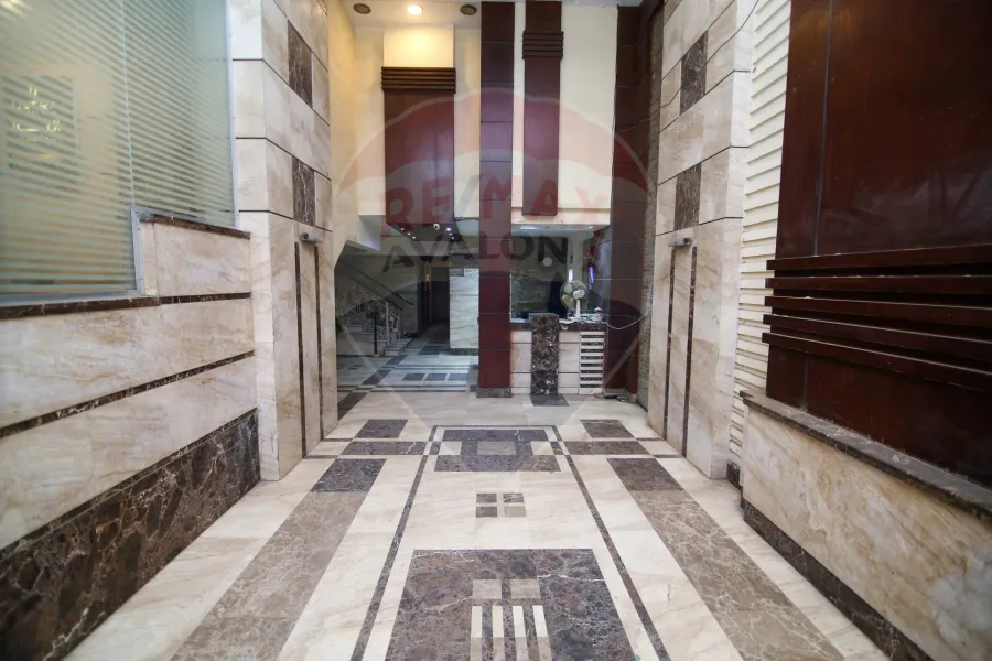 Apartment for sale 120 m Moharam Bek (directly on the tram)