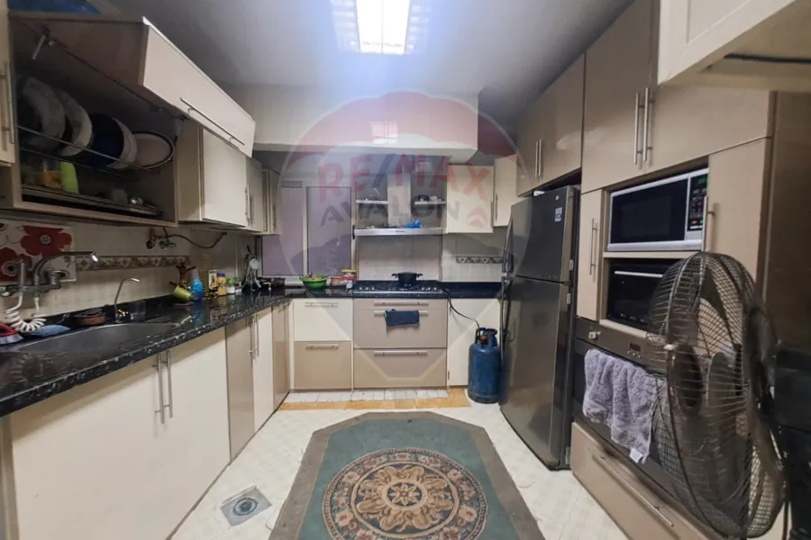 Apartment for sale 216 m Smouha (14 May Bridge)