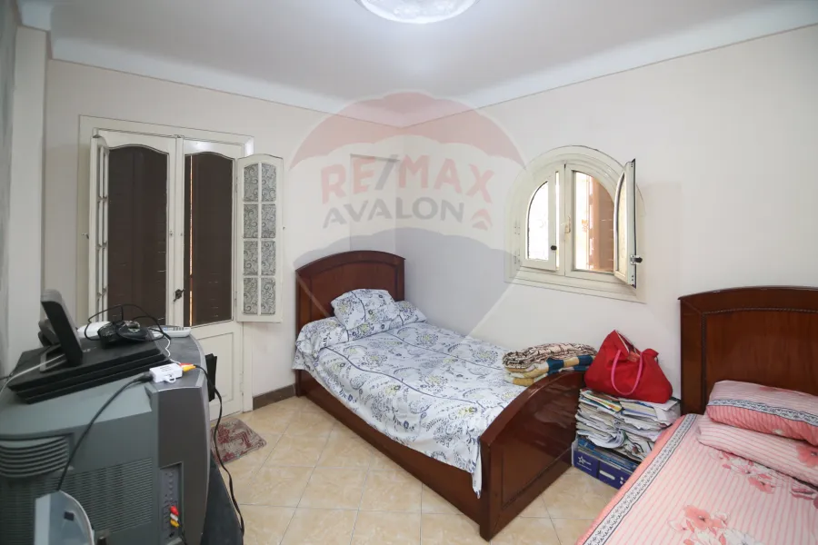 شقة للبيع 90 م ميامي (ش إسكندر إبراهيم تقاطع مع ش الملك حفني)