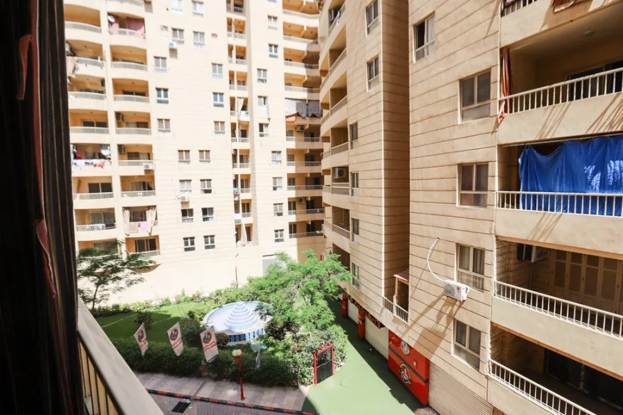 Apartment For Sale 175m El-Montaza (Green View Compound)