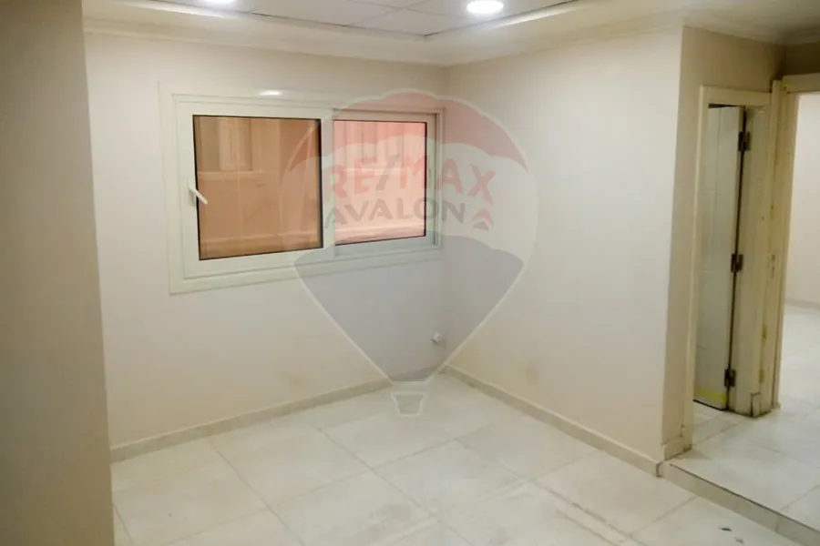 Commercial unit for rent  170 m Smouha (Hilton St.- next to Murooj Compound)