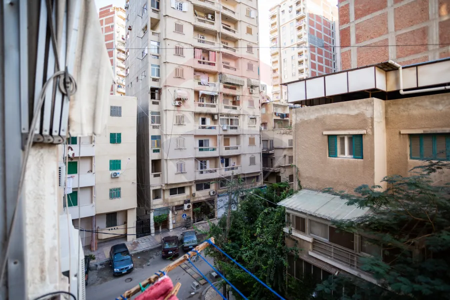 شقة للبيع 140 م سموحة (ش العريش)